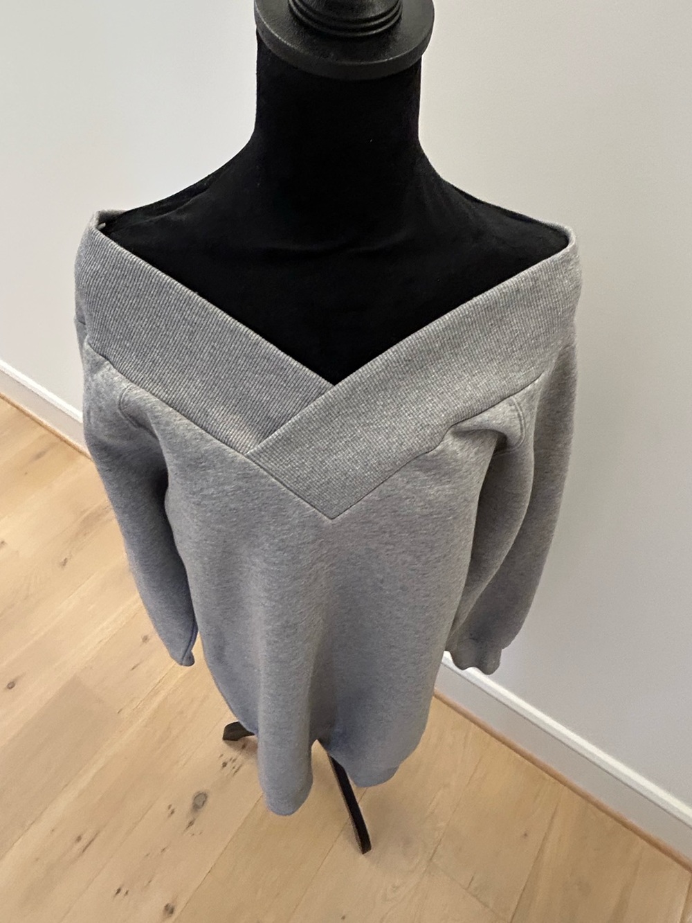 Burberry V-Neck Gray Women's Sweater - NWT